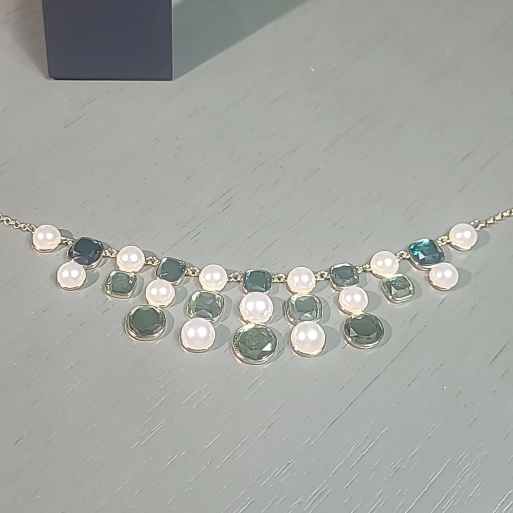 Statement Green and Pearl Necklace
